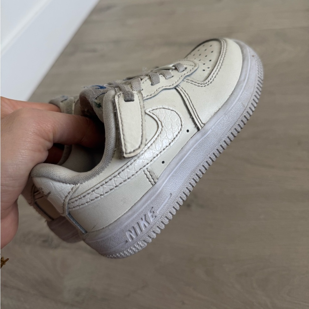 Nike Cream Sneakers
